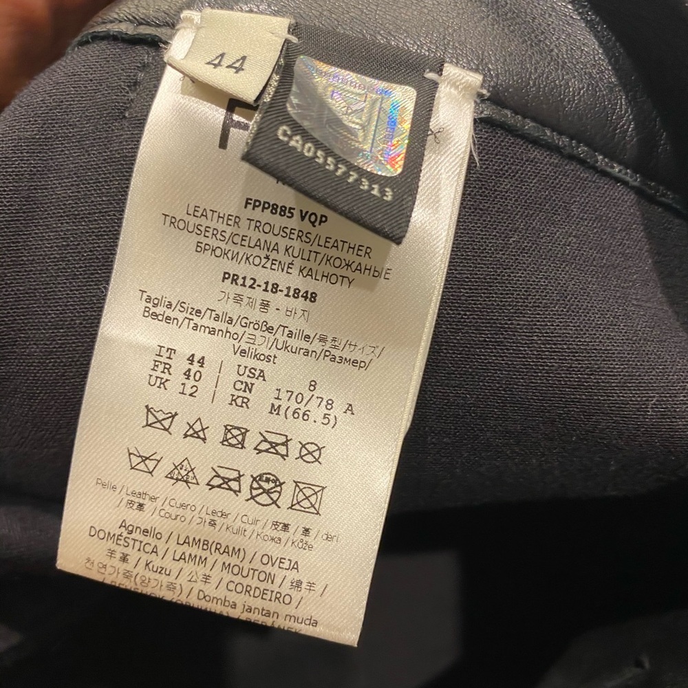 Authentic FENDI pants - Picture 6 of 6